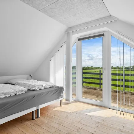 Ung - 460m From The Sea By Interhome بيت للعطل