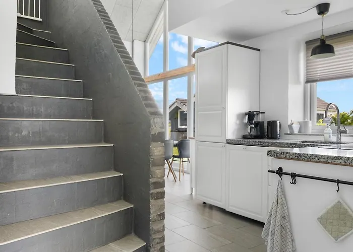 Semesterbostad Ung - 460m From The Sea By Interhome