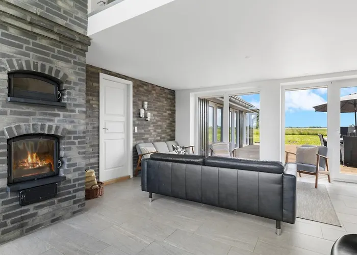 Ung - 460m From The Sea By Interhome *